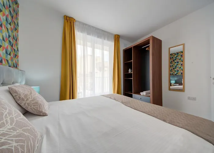 Ξενοδοχείο με διαμερίσματα Marina & - Self Catering - By Tritoni 3*