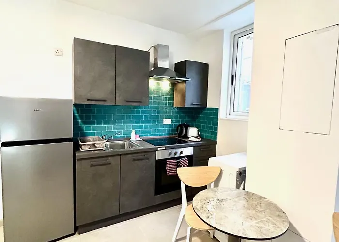 Ξενοδοχείο με διαμερίσματα Marina & - Self Catering - By Tritoni Gzira