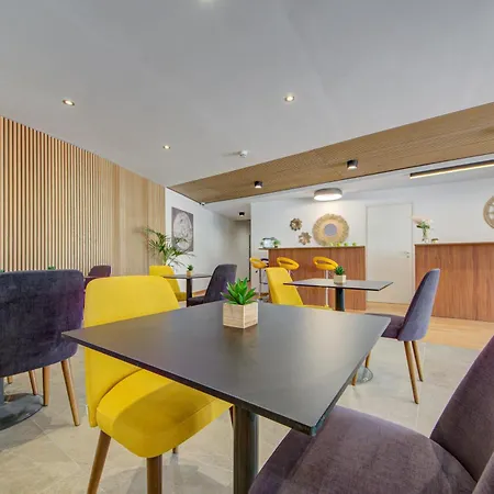 Aparthotel Marina & - Self Catering - By Tritoni Gzira