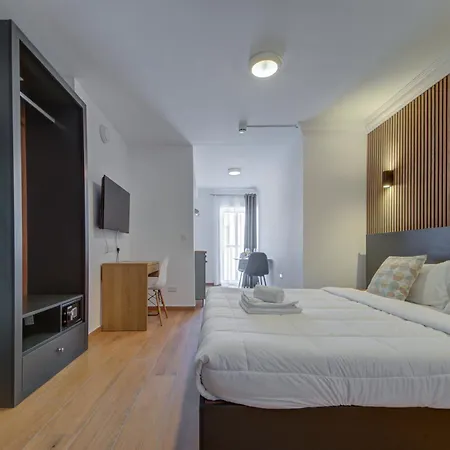 Marina & - Self Catering - By Tritoni * Gzira