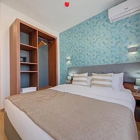 מלון דירות Marina & - Self Catering - By Tritoni 3*